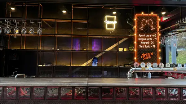 Commercial Bar Interior Visualization
